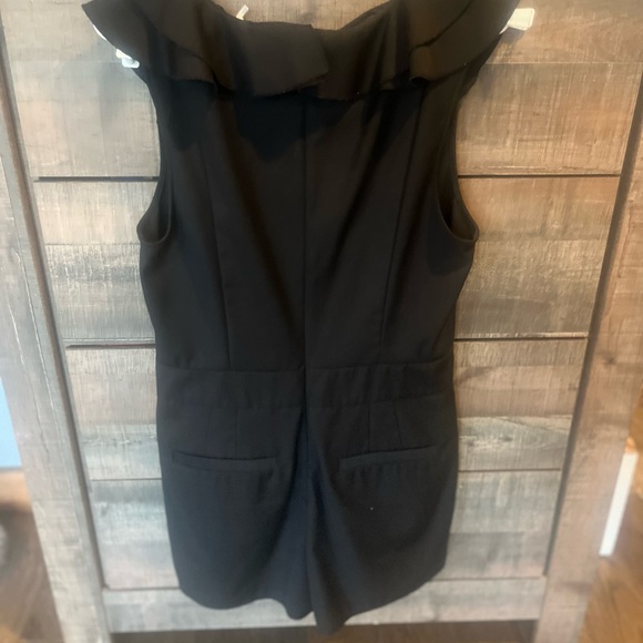 Black romper from Urban Outfitters, size 10 - Picture 3 of 4